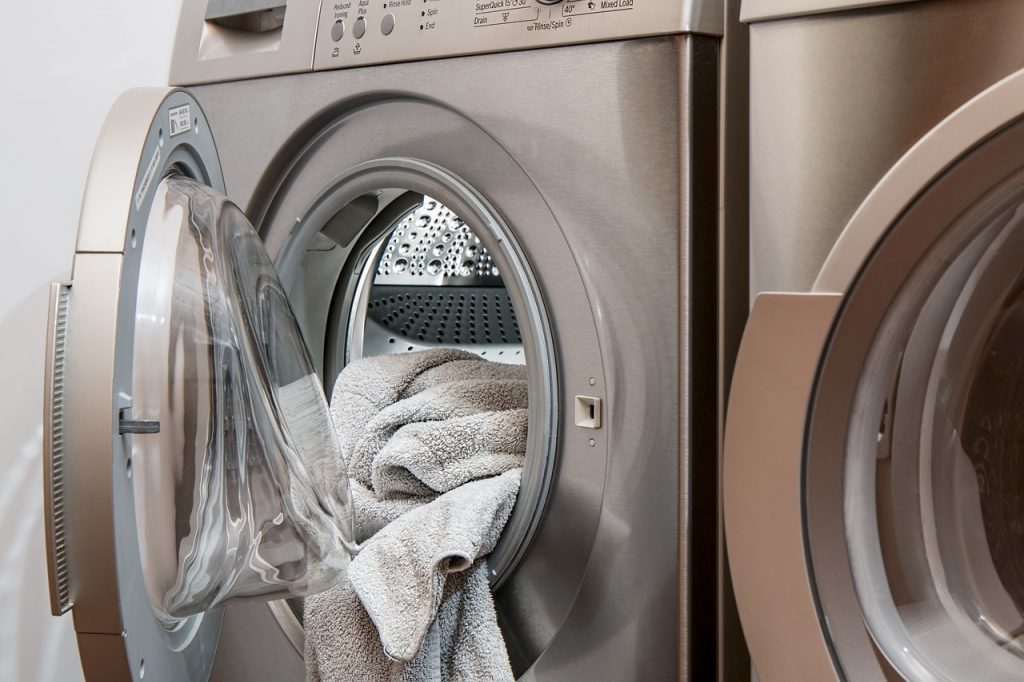 屋外に設置した洗濯機用カバーの必要性について解説します！